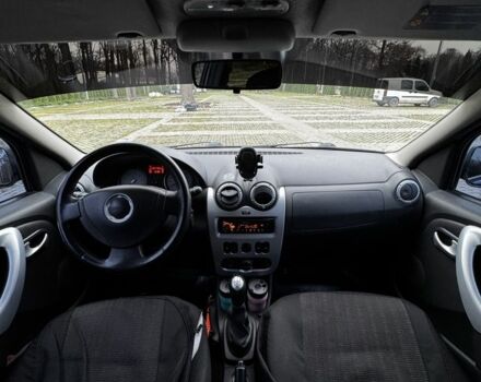 Синій Дачія Logan, об'ємом двигуна 1.6 л та пробігом 227 тис. км за 4600 $, фото 7 на Automoto.ua