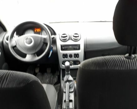 Синий Дачия Логан, объемом двигателя 1.6 л и пробегом 300 тыс. км за 5200 $, фото 4 на Automoto.ua