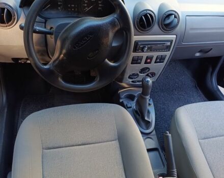 Синий Дачия Логан, объемом двигателя 1.6 л и пробегом 158 тыс. км за 6000 $, фото 8 на Automoto.ua