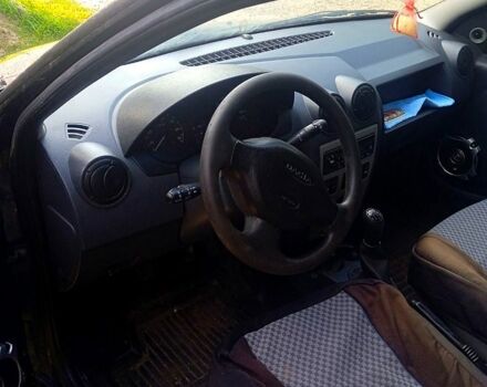 Синий Дачия Логан, объемом двигателя 1.5 л и пробегом 270 тыс. км за 3950 $, фото 6 на Automoto.ua