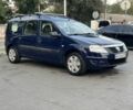 Синий Дачия Логан, объемом двигателя 1.6 л и пробегом 350 тыс. км за 5700 $, фото 1 на Automoto.ua