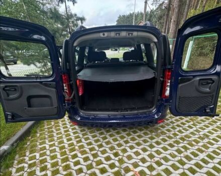 Синий Дачия Логан, объемом двигателя 1.6 л и пробегом 174 тыс. км за 7200 $, фото 3 на Automoto.ua