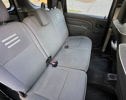 Синий Дачия Логан, объемом двигателя 1.6 л и пробегом 350 тыс. км за 5700 $, фото 18 на Automoto.ua