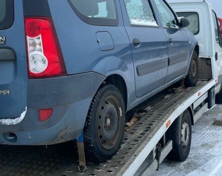 Синий Дачия Логан, объемом двигателя 1.6 л и пробегом 200 тыс. км за 3950 $, фото 1 на Automoto.ua