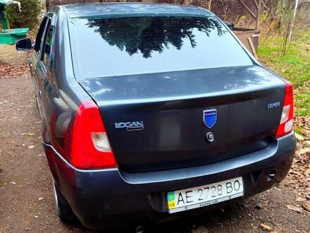 Синий Дачия Логан, объемом двигателя 1.6 л и пробегом 400 тыс. км за 3700 $, фото 1 на Automoto.ua