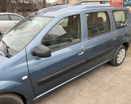 Синий Дачия Логан, объемом двигателя 1.6 л и пробегом 300 тыс. км за 4500 $, фото 1 на Automoto.ua