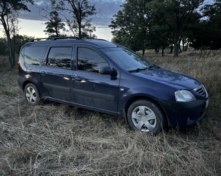 Дачия Логан 2008 в Павлограде на Automoto.ua Синий Дачия Логан, объемом двигателя 1.5 л и пробегом 140 тыс. км за 4500 $, фото 1 на Automoto.ua