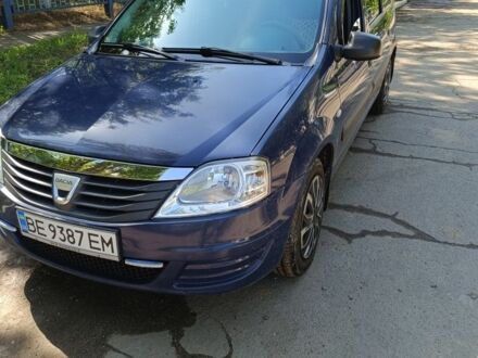 Дачия Логан 2009 в Николаеве на Automoto.ua Синий Дачия Логан, объемом двигателя 1.4 л и пробегом 232 тыс. км за 5200 $, фото 1 на Automoto.ua