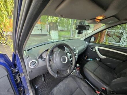 Синий Дачия Логан, объемом двигателя 1.6 л и пробегом 235 тыс. км за 4000 $, фото 1 на Automoto.ua