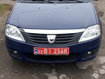 Синий Дачия Логан, объемом двигателя 1.6 л и пробегом 300 тыс. км за 5200 $, фото 1 на Automoto.ua