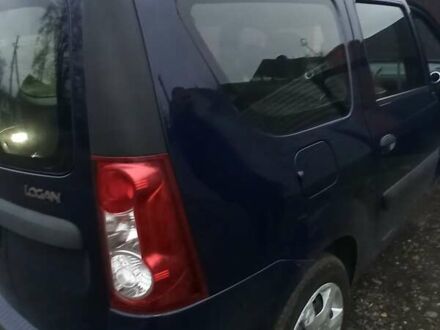 Синий Дачия Логан, объемом двигателя 1.6 л и пробегом 126 тыс. км за 5800 $, фото 1 на Automoto.ua