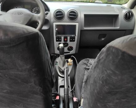 Зеленый Дачия Логан, объемом двигателя 1.6 л и пробегом 300 тыс. км за 3500 $, фото 6 на Automoto.ua