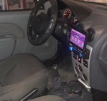 Зеленый Дачия Логан, объемом двигателя 1.6 л и пробегом 203 тыс. км за 4000 $, фото 1 на Automoto.ua