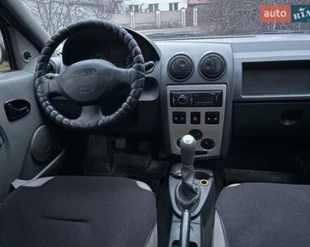 Зеленый Дачия Логан, объемом двигателя 1.39 л и пробегом 148 тыс. км за 3680 $, фото 11 на Automoto.ua