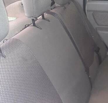 Зеленый Дачия Логан, объемом двигателя 1.6 л и пробегом 203 тыс. км за 4000 $, фото 5 на Automoto.ua