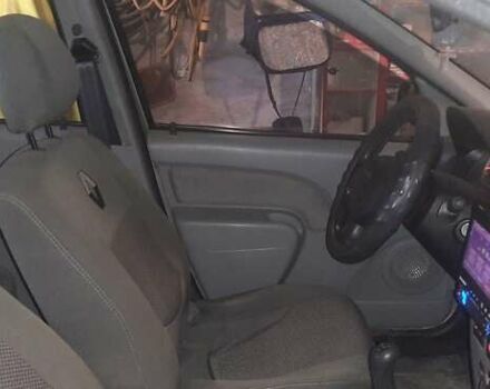 Зеленый Дачия Логан, объемом двигателя 1.6 л и пробегом 203 тыс. км за 4000 $, фото 3 на Automoto.ua