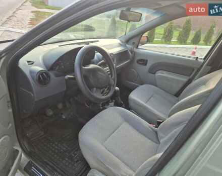 Дачія Logan 2007 у Дніпро (Дніпропетровську) на Automoto.ua Зелений Дачія Logan, об'ємом двигуна 1.39 л та пробігом 297 тис. км за 2499 $, фото 2 на Automoto.ua