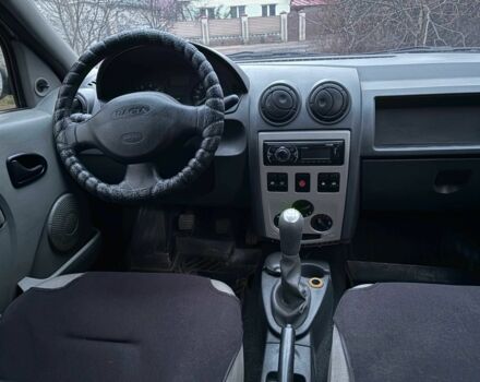 Зелений Дачія Logan, об'ємом двигуна 1.4 л та пробігом 148 тис. км за 3680 $, фото 2 на Automoto.ua