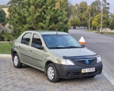 Дачия Логан 2007 в Днепре (Днепропетровске) на Automoto.ua Зеленый Дачия Логан, объемом двигателя 1.4 л и пробегом 297 тыс. км за 2700 $, фото 1 на Automoto.ua