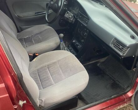 Червоний Дачія Nova, об'ємом двигуна 1.4 л та пробігом 1000 тис. км за 946 $, фото 5 на Automoto.ua