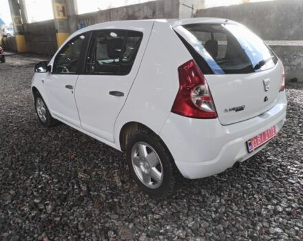 Дачія Sandero 2008 у Рожище на Automoto.ua Білий Дачія Sandero, об'ємом двигуна 1.6 л та пробігом 240 тис. км за 4250 $, фото 6 на Automoto.ua