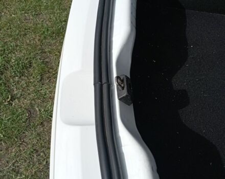 Белый Дачия Сандеро, объемом двигателя 1.6 л и пробегом 122 тыс. км за 5300 $, фото 16 на Automoto.ua