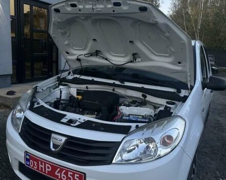 Дачия Сандеро 2009 в Любешов на Automoto.ua Белый Дачия Сандеро, объемом двигателя 1.4 л и пробегом 107 тыс. км за 4550 $, фото 35 на Automoto.ua