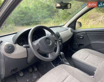 Білий Дачія Sandero, об'ємом двигуна 1.39 л та пробігом 225 тис. км за 3200 $, фото 9 на Automoto.ua
