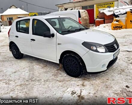 Белый Дачия Сандеро, объемом двигателя 1.4 л и пробегом 165 тыс. км за 3850 $, фото 4 на Automoto.ua