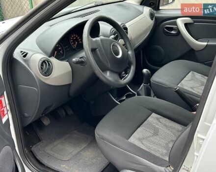 Белый Дачия Сандеро, объемом двигателя 1.2 л и пробегом 187 тыс. км за 4200 $, фото 15 на Automoto.ua