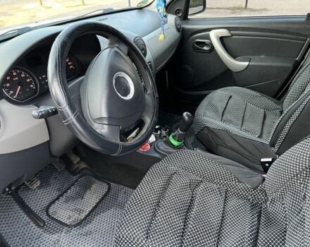 Белый Дачия Сандеро, объемом двигателя 1.1 л и пробегом 245 тыс. км за 4200 $, фото 4 на Automoto.ua