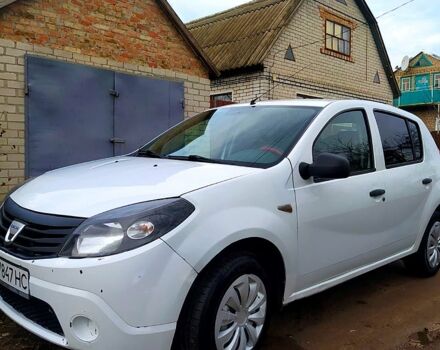Білий Дачія Sandero, об'ємом двигуна 1.1 л та пробігом 215 тис. км за 3899 $, фото 1 на Automoto.ua