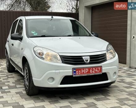 Белый Дачия Сандеро, объемом двигателя 1.2 л и пробегом 187 тыс. км за 4200 $, фото 3 на Automoto.ua