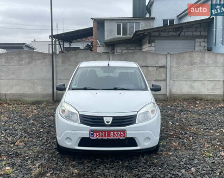 Белый Дачия Сандеро, объемом двигателя 1.2 л и пробегом 184 тыс. км за 4400 $, фото 2 на Automoto.ua