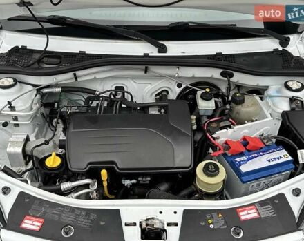 Белый Дачия Сандеро, объемом двигателя 1.2 л и пробегом 187 тыс. км за 4200 $, фото 43 на Automoto.ua