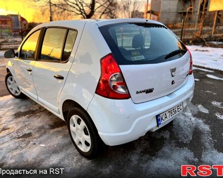 Білий Дачія Sandero, об'ємом двигуна 1.4 л та пробігом 147 тис. км за 4300 $, фото 3 на Automoto.ua