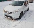 Белый Дачия Сандеро, объемом двигателя 1.1 л и пробегом 165 тыс. км за 4300 $, фото 1 на Automoto.ua
