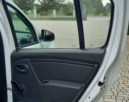 Білий Дачія Sandero, об'ємом двигуна 1.2 л та пробігом 160 тис. км за 4299 $, фото 61 на Automoto.ua