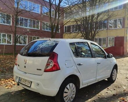 Дачия Сандеро 2009 в Днепре (Днепропетровске) на Automoto.ua Белый Дачия Сандеро, объемом двигателя 1.39 л и пробегом 275 тыс. км за 3700 $, фото 8 на Automoto.ua