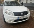 Білий Дачія Sandero, об'ємом двигуна 1.4 л та пробігом 200 тис. км за 4499 $, фото 5 на Automoto.ua