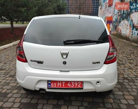 Белый Дачия Сандеро, объемом двигателя 1.4 л и пробегом 166 тыс. км за 4550 $, фото 5 на Automoto.ua