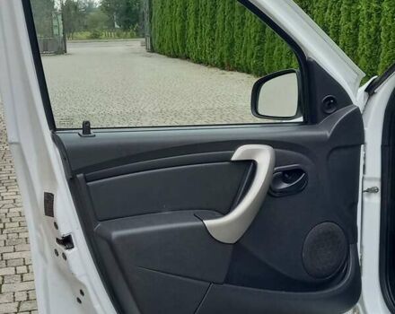 Білий Дачія Sandero, об'ємом двигуна 1.2 л та пробігом 160 тис. км за 4299 $, фото 42 на Automoto.ua