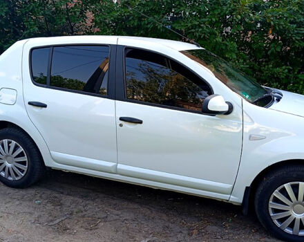 Белый Дачия Сандеро, объемом двигателя 1.4 л и пробегом 192 тыс. км за 4300 $, фото 3 на Automoto.ua