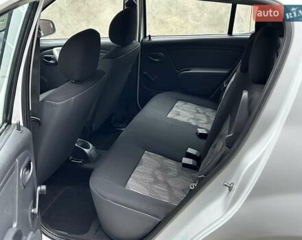 Белый Дачия Сандеро, объемом двигателя 1.2 л и пробегом 187 тыс. км за 4200 $, фото 26 на Automoto.ua