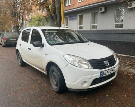 Білий Дачія Sandero, об'ємом двигуна 1.4 л та пробігом 200 тис. км за 4499 $, фото 4 на Automoto.ua
