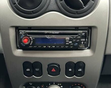 Белый Дачия Сандеро, объемом двигателя 1.2 л и пробегом 187 тыс. км за 4200 $, фото 19 на Automoto.ua