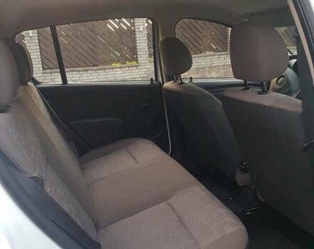 Белый Дачия Сандеро, объемом двигателя 1.4 л и пробегом 176 тыс. км за 4500 $, фото 11 на Automoto.ua