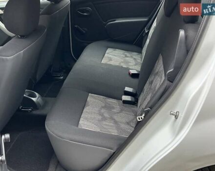 Белый Дачия Сандеро, объемом двигателя 1.2 л и пробегом 187 тыс. км за 4200 $, фото 25 на Automoto.ua