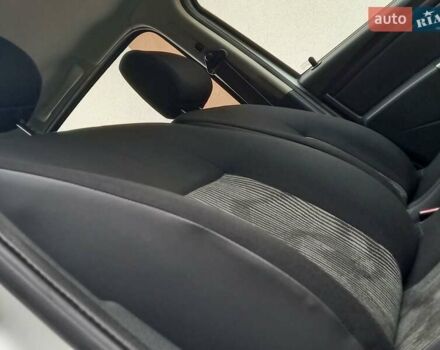 Белый Дачия Сандеро, объемом двигателя 1.2 л и пробегом 160 тыс. км за 4299 $, фото 68 на Automoto.ua