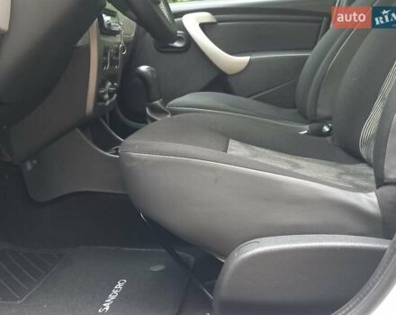 Білий Дачія Sandero, об'ємом двигуна 1.2 л та пробігом 160 тис. км за 4299 $, фото 63 на Automoto.ua
